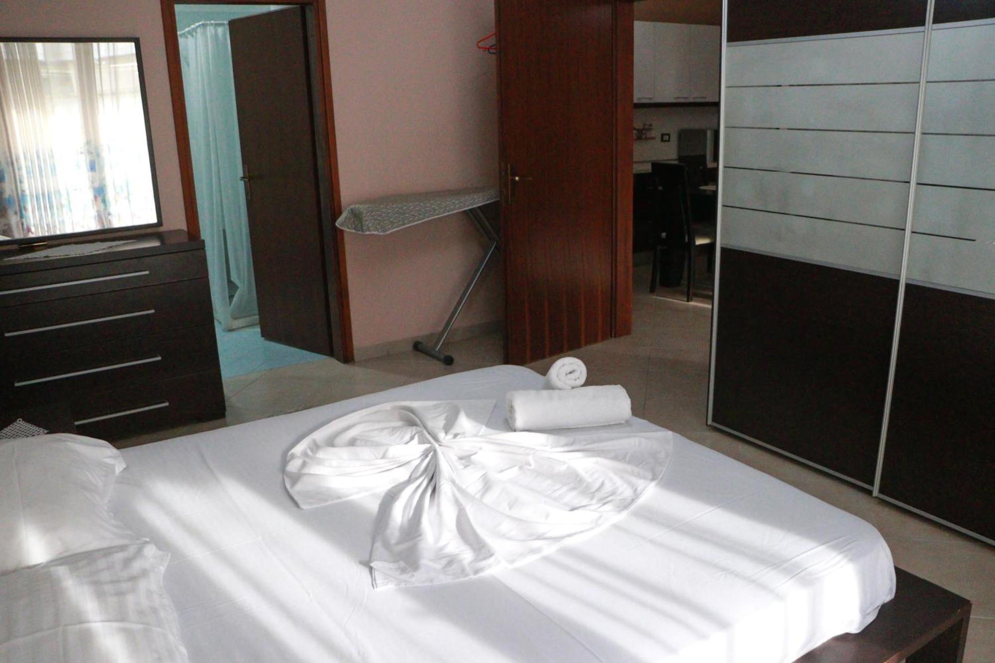Nest&Rest Studios Tirana Extérieur photo